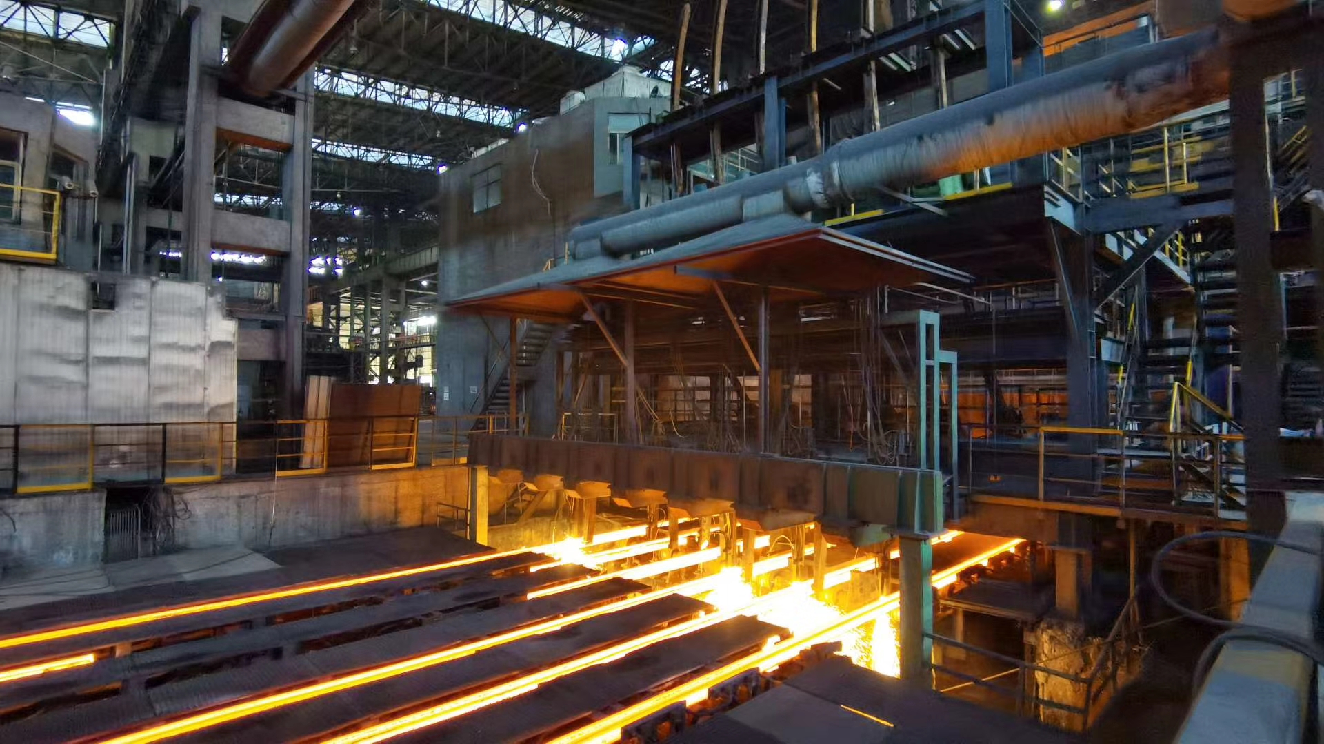 西马克将为石钢提供两套竖井电弧炉及一台立式大方坯连铸机_西安新秦东冶金技术有限责任公司